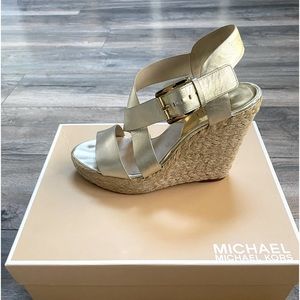 Gold wedge Michael Kors sandals